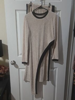 Asymmetric Ribbed Long-Sleeve Tunic Set - Beige with Black Trim